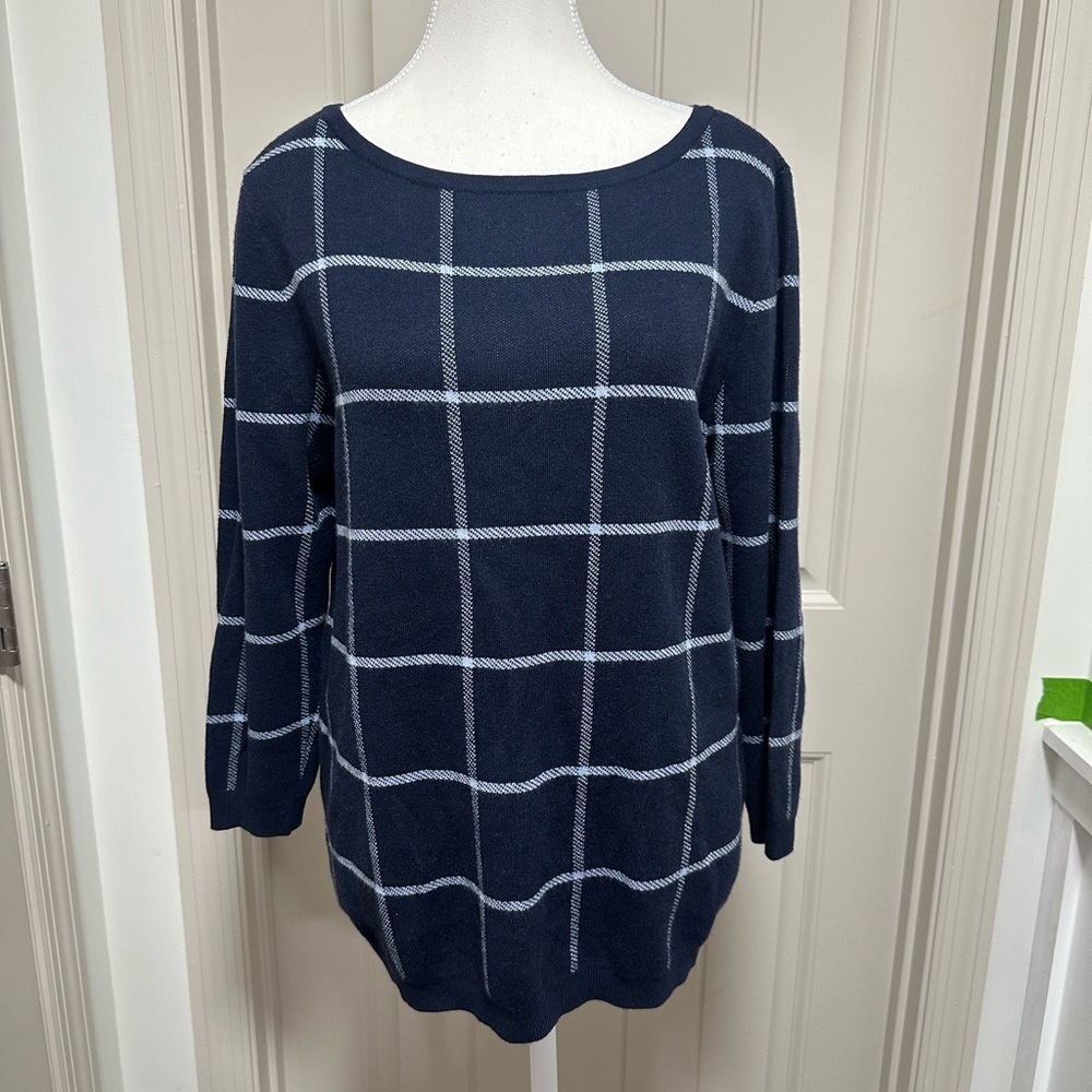 Ann Taylor Factory Navy and White Knit Top